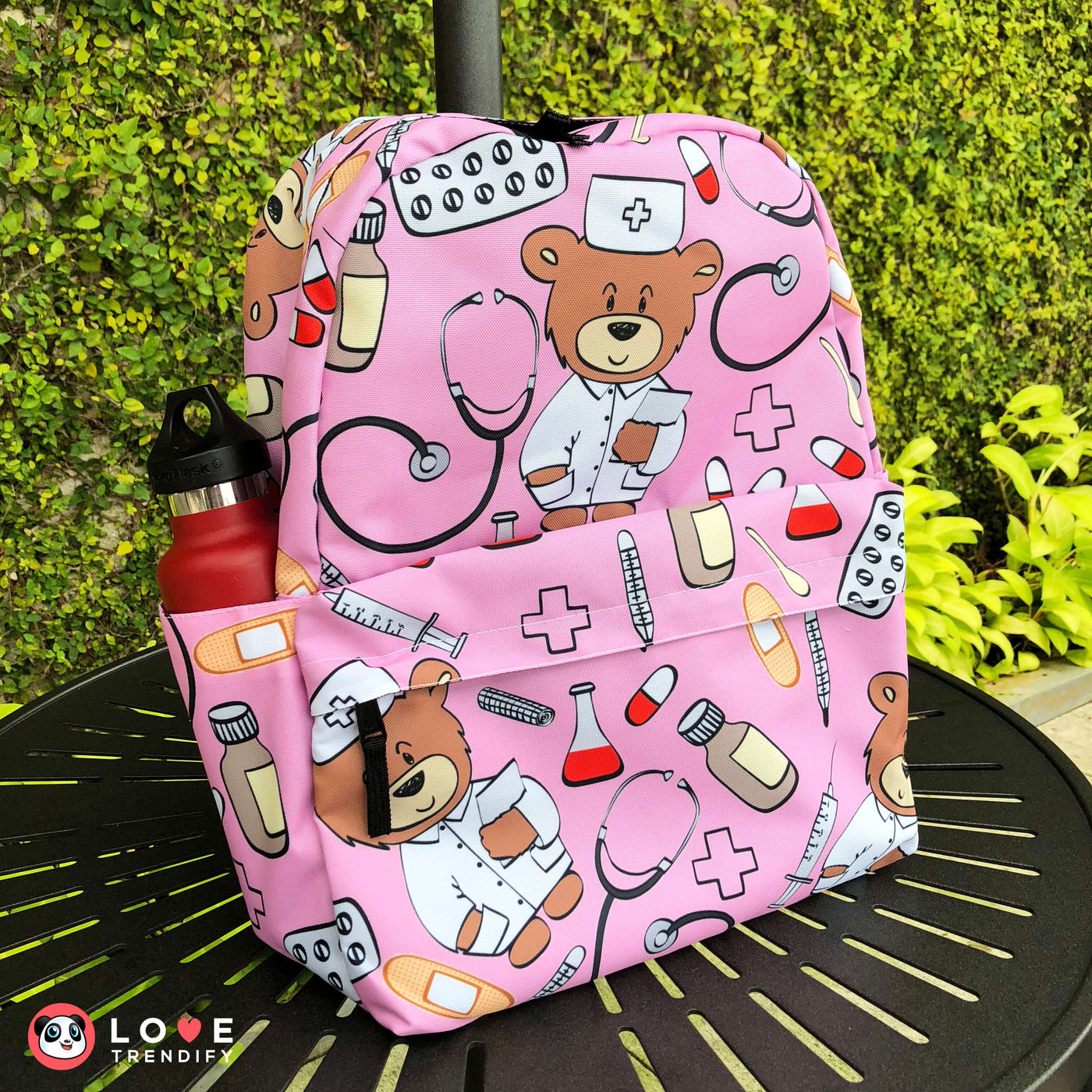 https://www.lovetrendify.com/cdn/shop/files/Nurse_Backpack_for_Pockets_1400x.jpg?v=1613698610